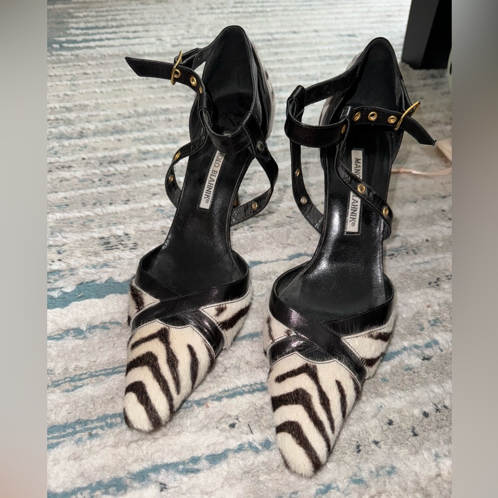 RARE!! VINTAGE Manolo Blahnik Heels